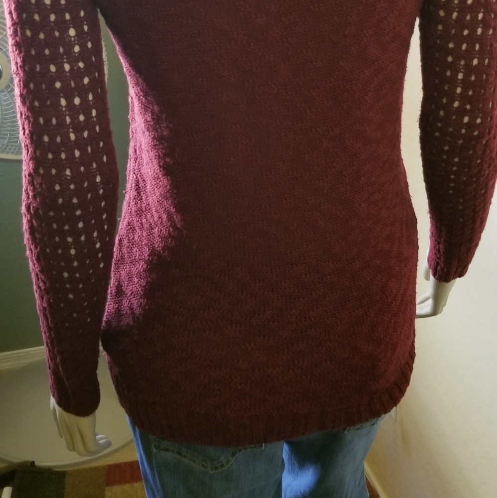 Charlotte Russe Maroon  Long Sleeves Sweater - Picture 2 of 7